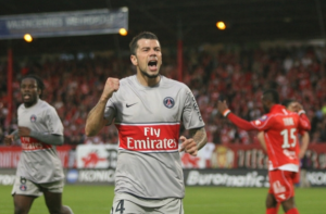 Le dernier but de Mateja Kezman avec le PSG à Valenciennes n'aura pas suffit...