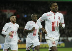 Le dernier buteur face au PSG au Parc en L1 : Salomon Kalou, en 2013