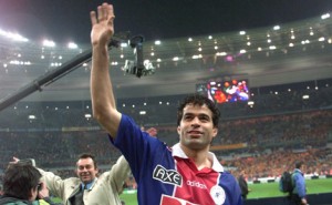 La joie de Raï, pour son dernier match avec le PSG