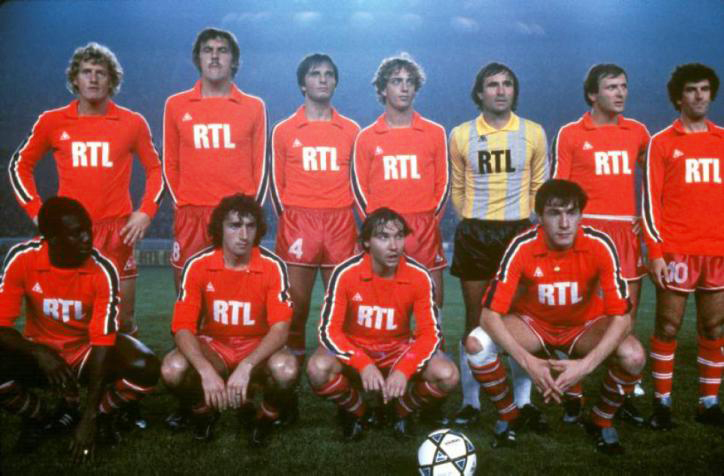 MAGAZINE DE SPORT ONZE,revue football, N°95,11/1983 LENS EUROPEENS/ 2 PREMIERES EUR 5,00 - FR