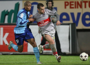 Rothen, toujours actif sur le flanc gauche