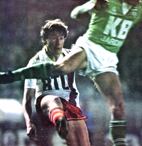 Luis Fernandez en action