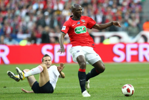 le duel Camara-Cabaye, une des images fortes de la finale 2011