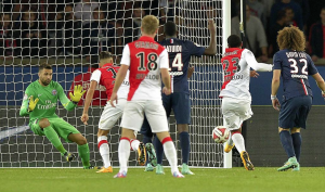 Bazile rejoint Martial, buteur en fin de match avec Monaco