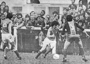 1977, Didier Six en action face au PSG