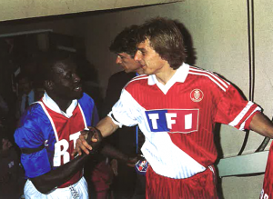 Klinsmann et Weah avant la rencontre