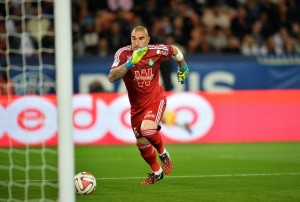 Ruffier, double buteur avec les Verts en CSC pour le PSG