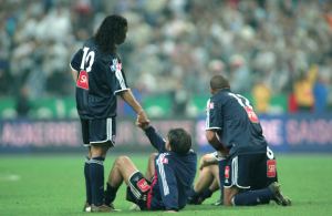 2003 : défaite en finale de la Coupe de France pour Ronaldinho et le PSG... contre Auxerre