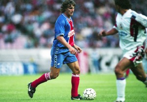 Ginola, capitaine face aux Hongrois