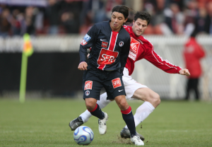 Gallardo contre Nîmes en 2007