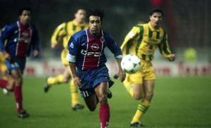 Loko, buteur contre Nantes lors de la saison 1995-1996