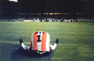Moutier avant la séance de tirs aux buts face à Toulouse en 1985
