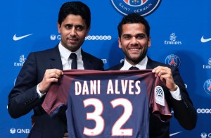 Dani Alves, successeur de David Luiz