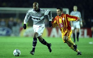 Anelka vaincu en 2000 pour le retour de Luis Fernandez