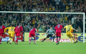 le penalty de Savinaud en 2004