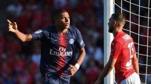 Mbappé, buteur à Nîmes