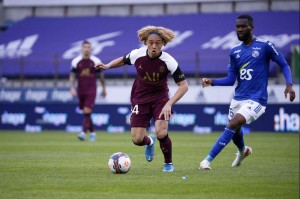 Xavi Simons pour un record égalé...